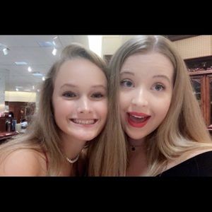 Meet your Posher, Alyssa